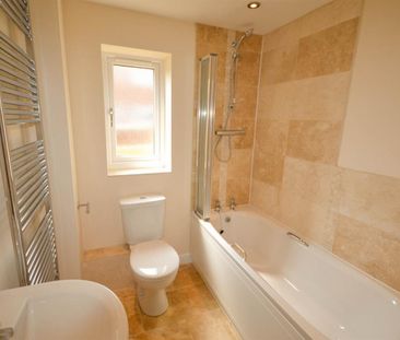 2 bedroom House To Let - Photo 4