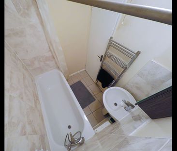 Room in a Shared House, Gilby House, E9 - Photo 6