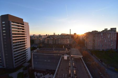 2 room luxury Flat for rent in Barcelona, Spain - Photo 2