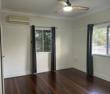 Spacious 3-Bedroom Home with sunroom, Close to School - Photo 5