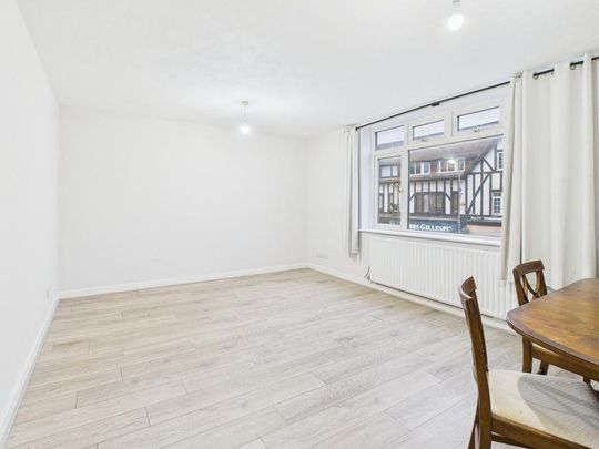 3 bedroom maisonette to rent - Photo 1