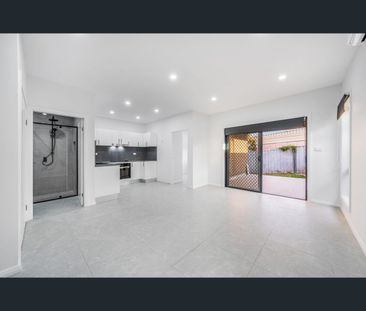 15a Brentwood Street, Fairfield West, NSW 2165 - Photo 5