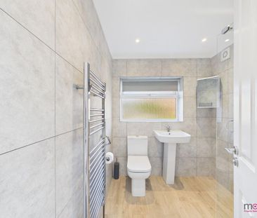 2 bedroom semi-detached house to rent - Photo 5