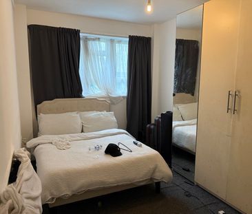 2 Bed Flat, Tilling House, SE15 - Photo 1