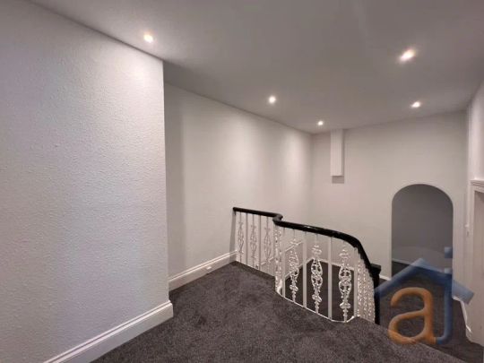 Westcliffe House, Westcliffe Road, PR8 - Photo 1