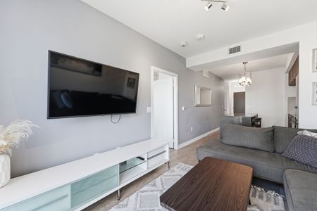 For Lease - 50 McCaul Street Unit# 915, Toronto, Ontario - Photo 3