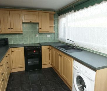 3 bedroom terraced house to rent - Photo 4