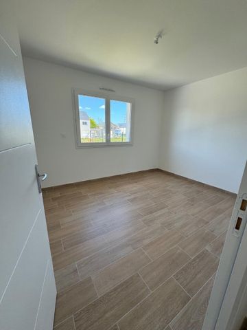 Location Maison 6 pièces 113m² - Photo 2