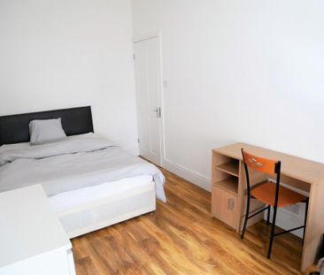 1 bedroom house of multiple occupation to rent - Photo 1