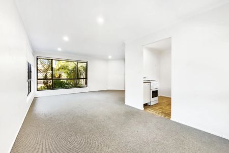 2 Street Frontage - Spacious Home - Photo 2