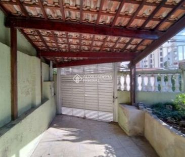 Casa com 2 quartos e 70m² para alugar em Vila Bastos, Santo André. - Foto 4