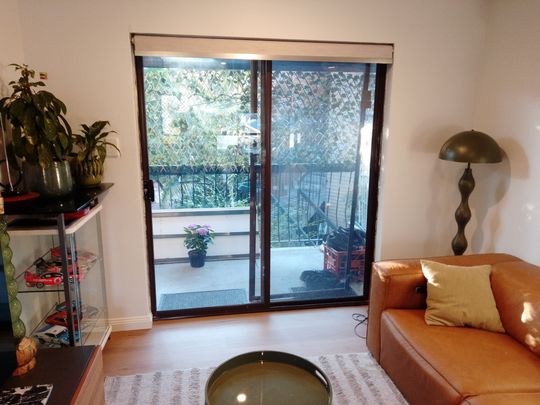 South Perth - Photo 1