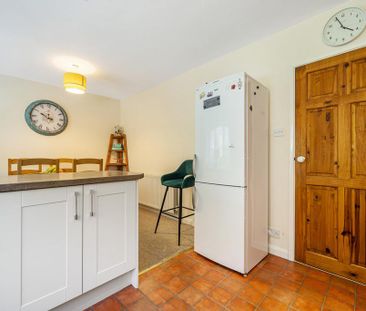 3 bedroom terraced house to rent - Photo 1