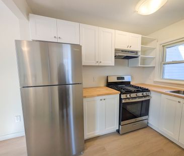 All Inclusive 1 Bed + Den Unit In Welland! - Photo 1