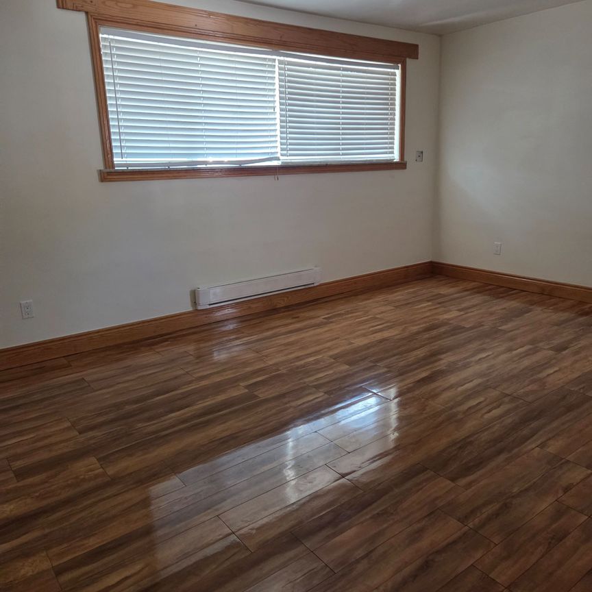 For Lease - 429 Austen Court Unit# 41, Oshawa, Ontario - Photo 1