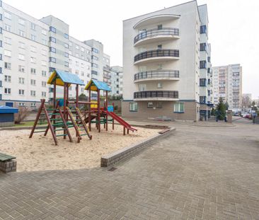 Do wynajęcia gustowny apartament blisko metra - Zdjęcie 4