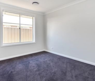 16 William Maker Drive, Orange. - Photo 2