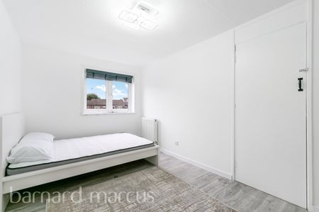 Crosby Close, Feltham - Photo 5