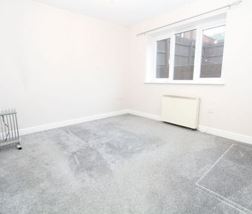 14 Albion Street, Brierley Hill, DY5 3EE - Photo 4