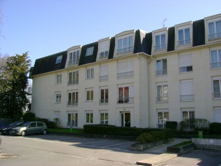 Appartement 2 pièces + parking extérieur - Photo 3