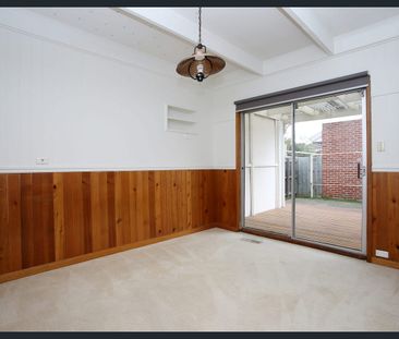 Stylish, Spacious & Perfectly Positioned Home in Prime Location - Photo 1