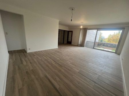 RUIM AANGENAAM MOOI APPARTEMENT MET TOP LIGGING - Photo 2