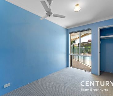 Perfect Family Entertainer with a Pool! - Photo 3