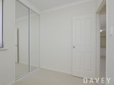 52A Milford Way, Nollamara WA 6061 - House For Rent - $700 | Domain - Photo 4