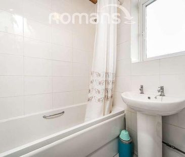 Kidmore End Road, Emmer Green, Reading, RG4 - Photo 4