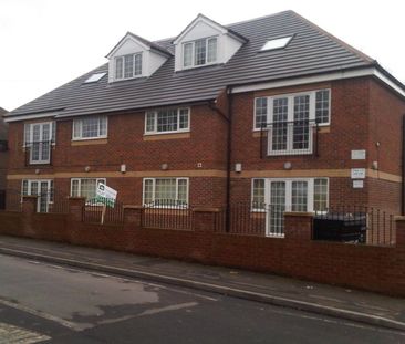 2 bedroom Flat To Let - Photo 4
