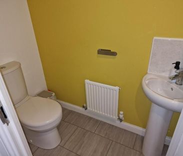 2 Bed Terraced House, The Pavilions, B70 - Photo 3