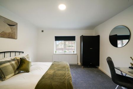 1 bedroom in a house share to rent - Photo 3