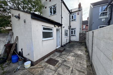 Talbot Road - Photo 2