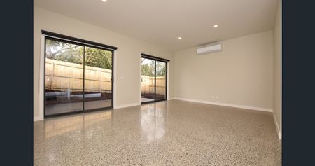 3/17 Greenville Street, Mooroolbark - Photo 3
