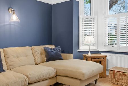 4 bedroom semi-detached house to rent - Photo 5