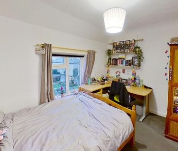 5 bedroom semi-detached house to rent - Photo 5