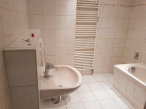 Freiheitsstr. 10, Wohnung 10 ~~~ Einbauküche, offene Küche im Wohnzimmer, Bad mit Wanne - Foto 4