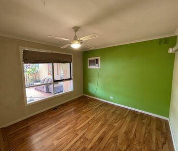 3-Bedroom Home with Separate Studio/Retreat - Photo 5