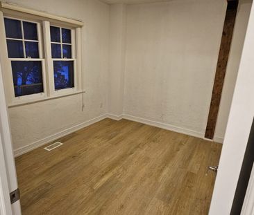 For Lease - 233 Ellerslie Avenue Unit# MAIN, Toronto, Ontario - Photo 3