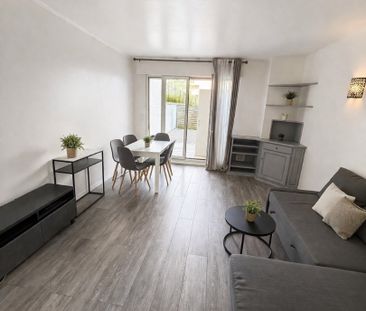 Location Appartement 1 pièce 28m² COURBEVOIE 92400 - Photo 2