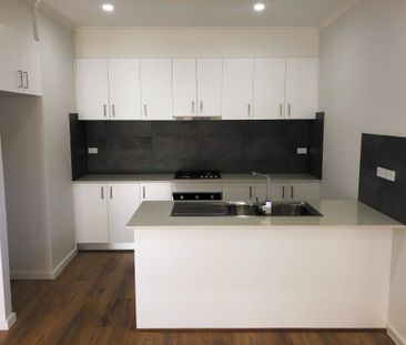 Charming 2-Bedroom Home in Thomastown - Photo 3