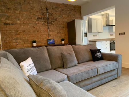 6 bedroom house to rent - Photo 4