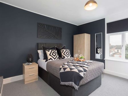 🛏️ Four Fabulous Ensuites on Coventry Road – Brand New & Ready to Impress! - Photo 2