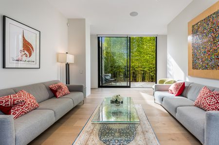 22 Ellis Road, Glen Iris VIC 3146 - House For Rent | Domain - Photo 3