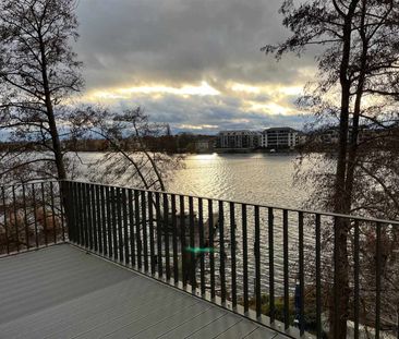 Exklusive 4-Zimmer-Wohnung mit Wasserblick und Dachterrasse im Neub... - Photo 1