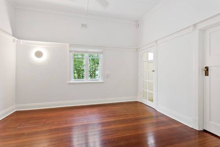 Unfurnished home in great location - Photo 4