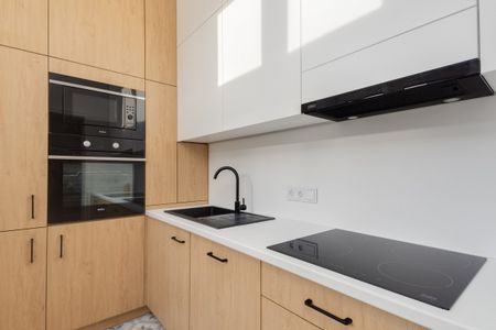 Eksluzywny apartament przy Placu Wolności Łódź! - Zdjęcie 2