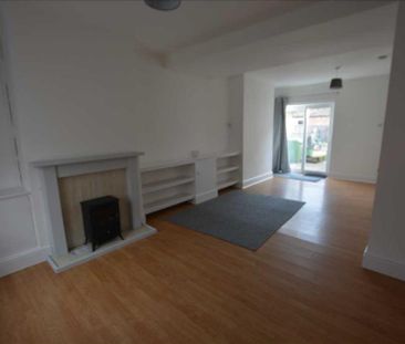 2 bedroom semi-detached house to rent - Photo 2