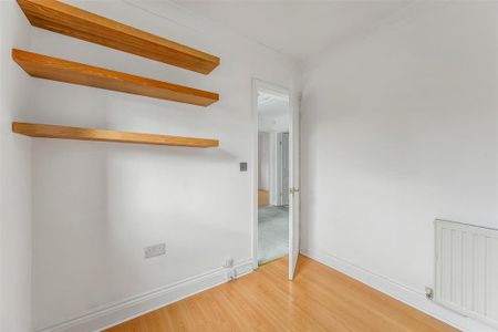 4 bedroom detached house to rent - Photo 3