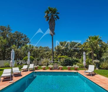 Proche Saint-Tropez - Charmante villa vue mer - Photo 3